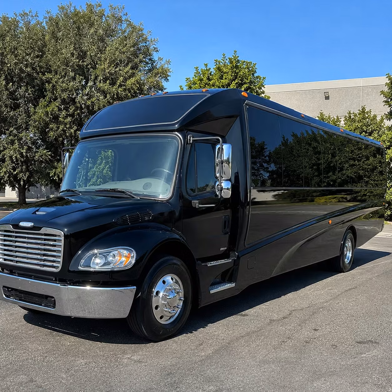 lynn 35 passenger minibus rental