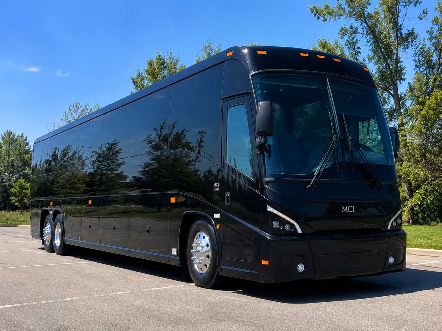 lynn charter bus hero 3